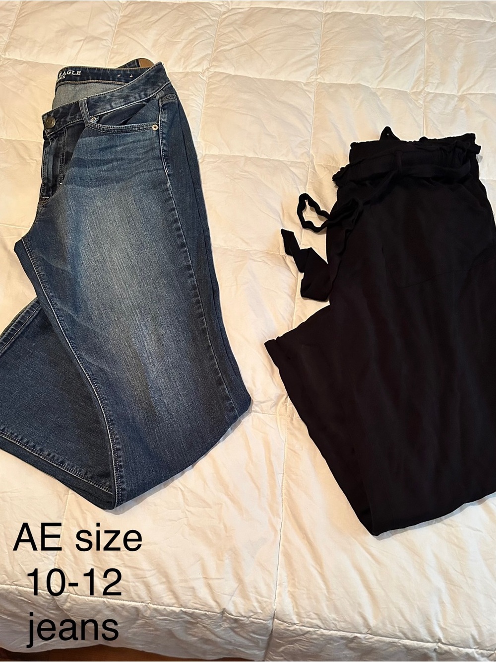 AE Women's Dark Blue Denim Jeans & Black pants XL
